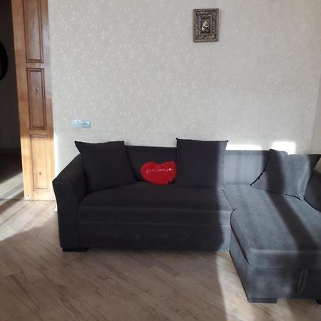 Apartament Ninati Borjomi Exteriör bild